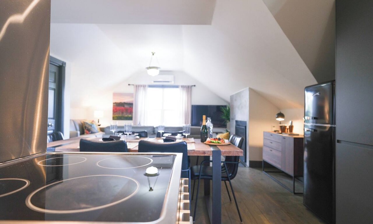Niagara-on-the-Lake Apartment | Cozy Loft in the Village of Virgil