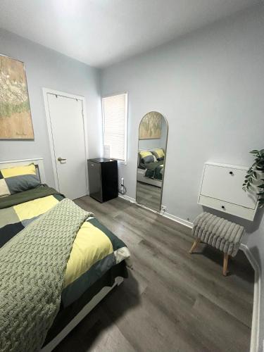Rockcliffe - Smythe House | Cozy Private Room Near Downtown Toronto