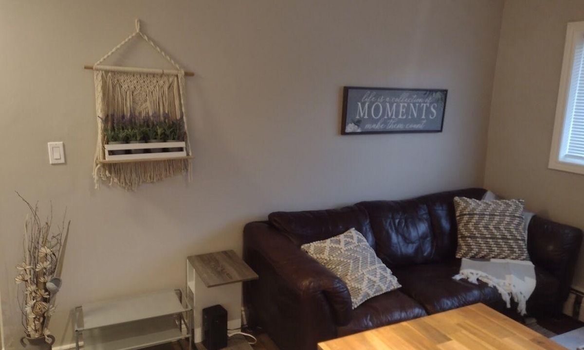 North Bay Apartment | Cozy, private unit, close to shopping, groceries and highway access.