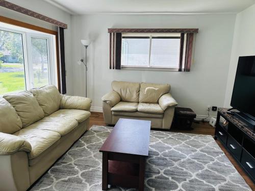 Marmora House | Cozy Tranquil Cottage Living