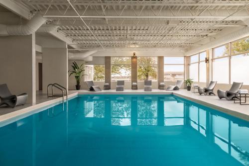 Saint John Hotel | Crowne Plaza Saint John Harbour View by IHG