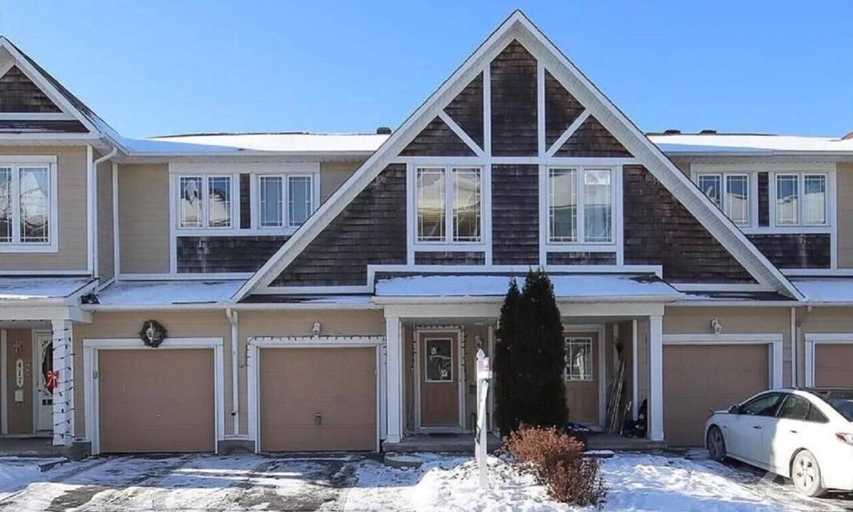 Bridlewood - Emerald Meadows House | Cute 3 bed rooms townhouse in Bridlewood/quite neighborhood