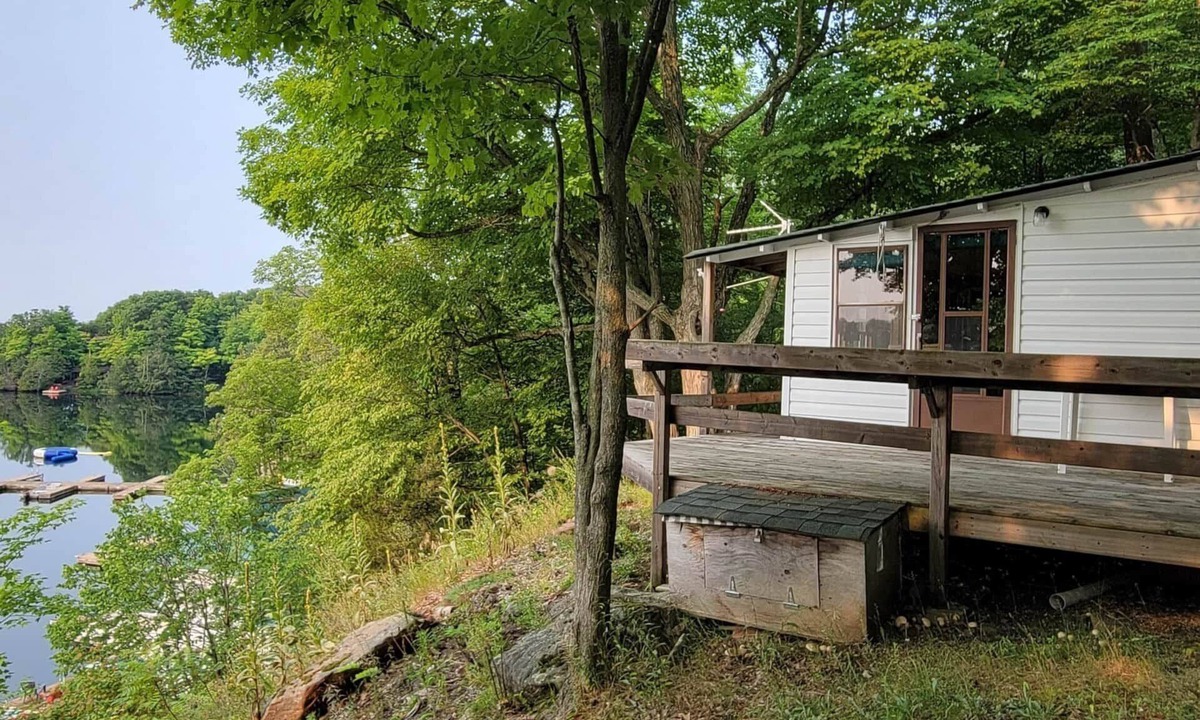 Frontenac Cabin | Discover Melody Lodge, Ontario's Best-Kept Secret Where Tranquil Nature, Adventure, and Comfort Await.