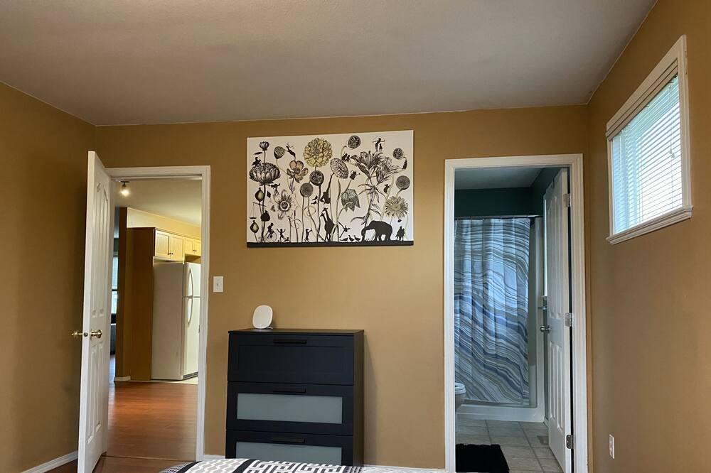 Chilliwack Proper Village West House | Downtown Chilliwack close to all the essentials.