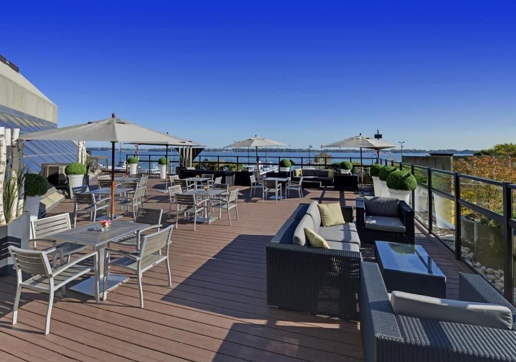 Central Waterfront Condo | DOWNTOWN TORONTO LUXURY FULLY FURNISHED SUITE at MAPLE LEAF SQUARE CN TOWER ACC