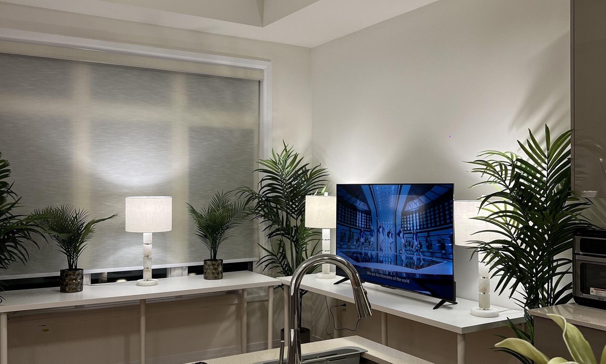 Vaughan House | Elegant Whole Townhome In Woodbridge Estate Vaughan