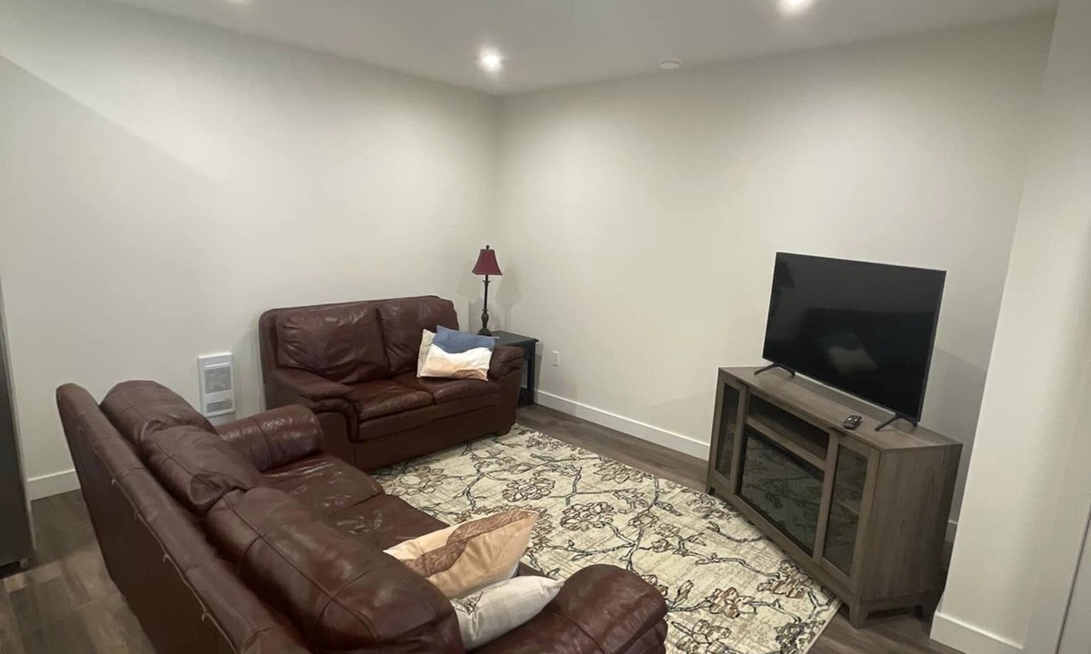 Powell River Apartment | Eliminate stress in this spacious and serene space with an adjacent Spa.