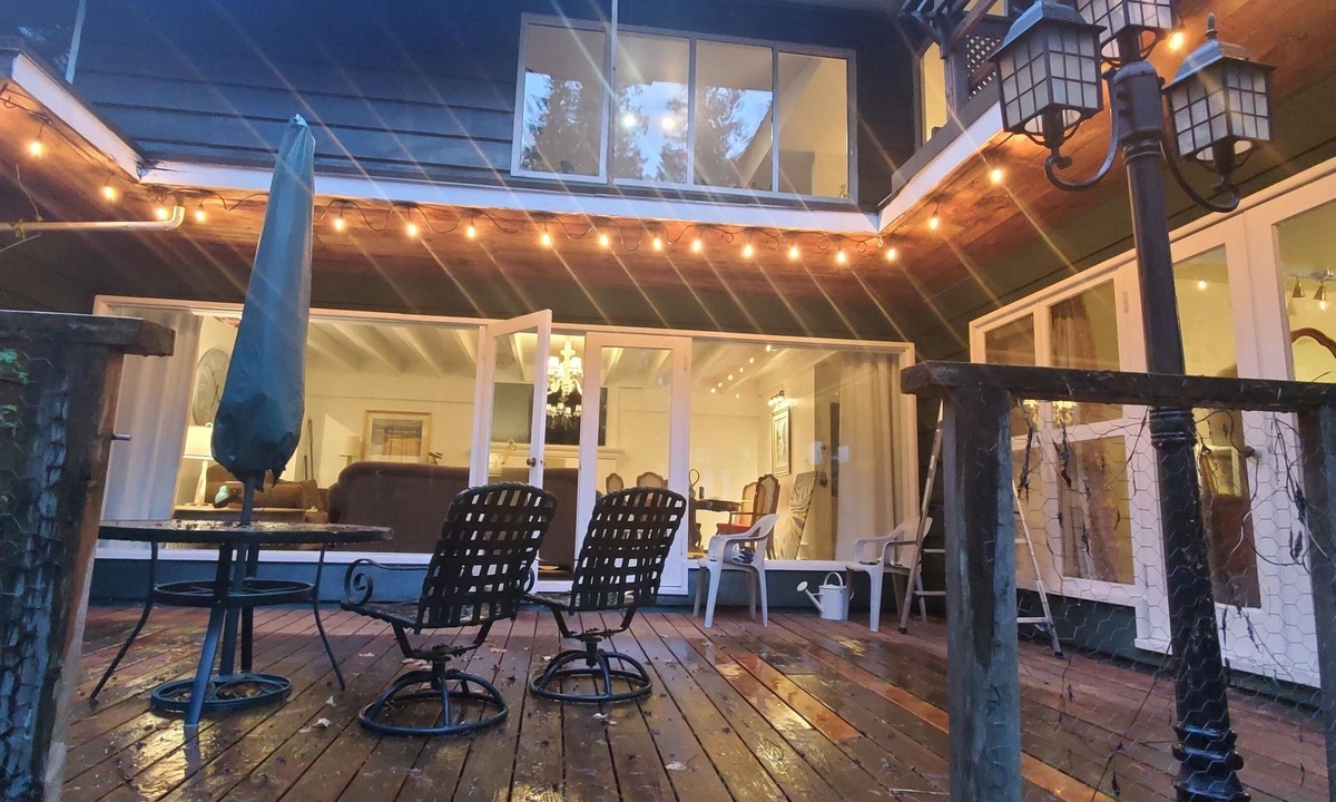 Hollyburn House | Enjoy in peace and a natural garden during your stay