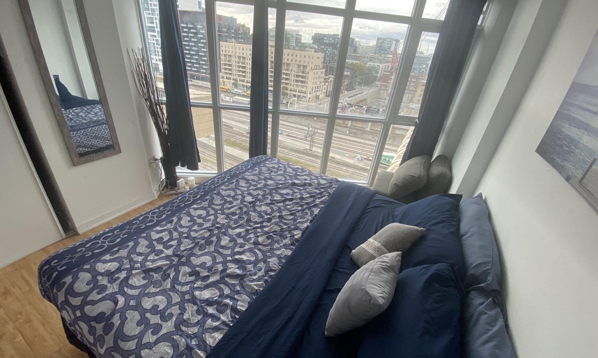 CityPlace House | Entire condo with king size bed in heart of Downtown