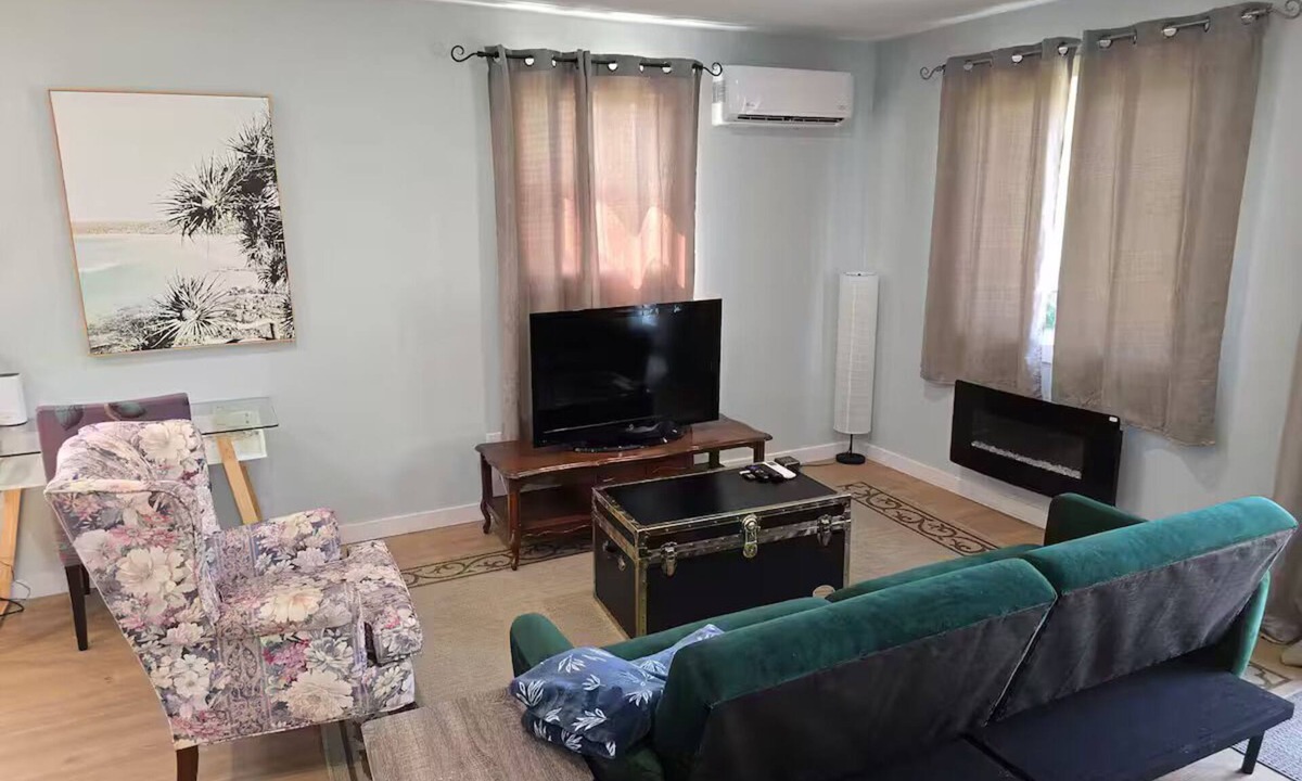 Saint John Apartment | Esther's Loft/near Digby Ferry/UNB/Regional Hospital/Uptown-City Center