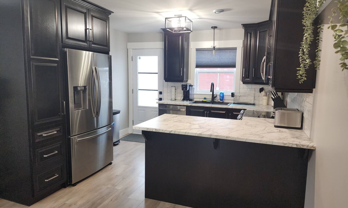St. John's House | Executive & Quiet 2 Bdrm in the Heart of the City
