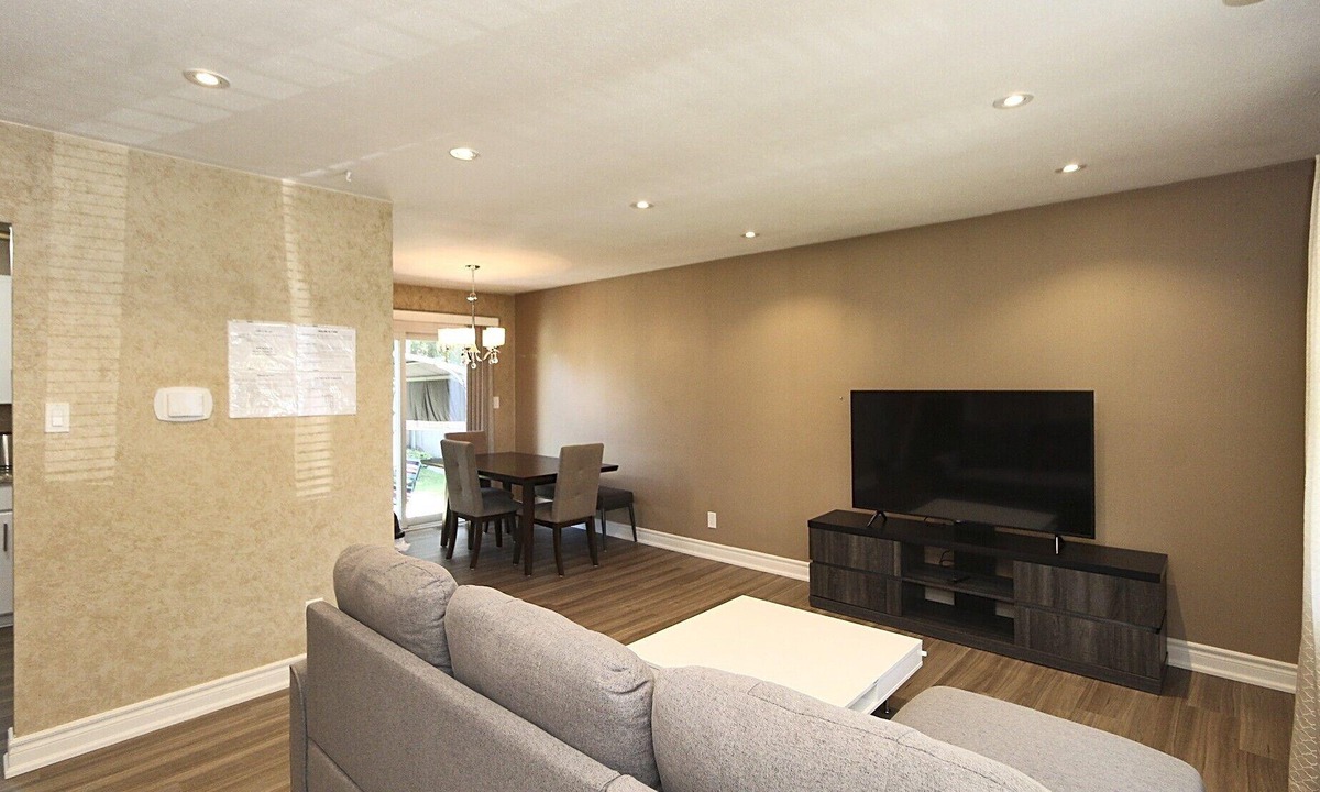 Orillia House | Family and Friend Gateway to Sunshine city