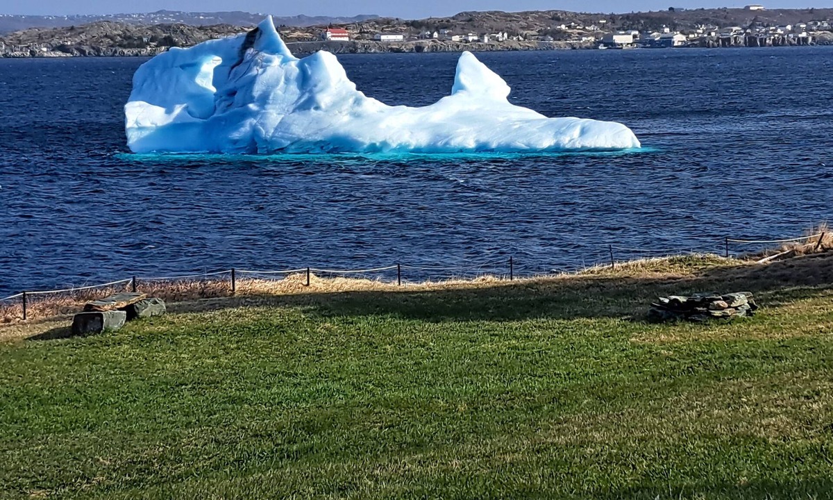 Cupids House | Family-Friendly Oceanfront Home, Home of the Cupids Iceberg!
