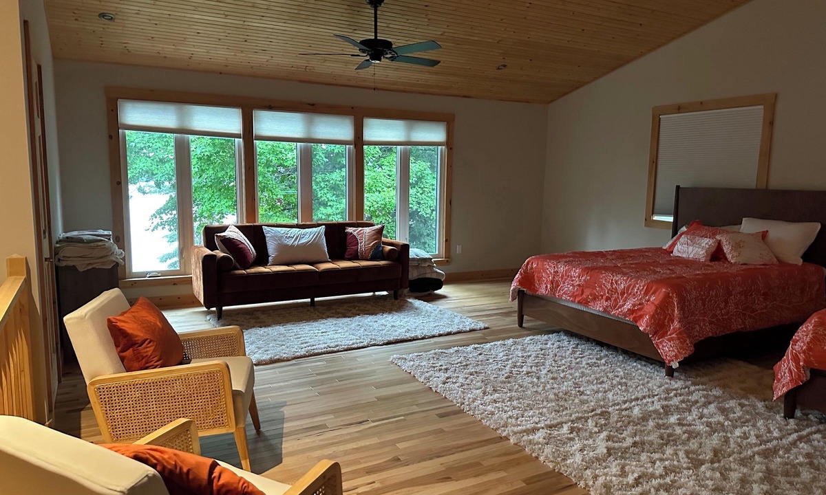 Cloyne Cottage | Fish Upon a Star is located on Skootamatta lake in Cloyne, Ontario.