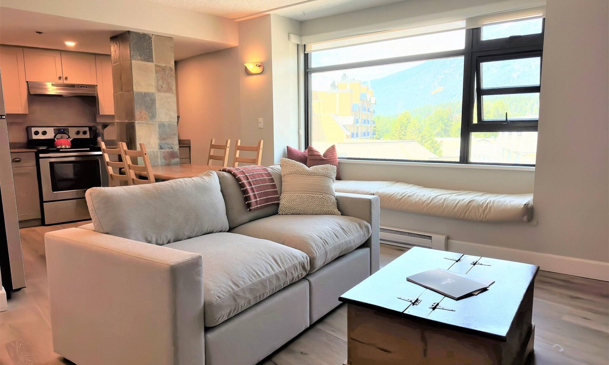 Whistler Village Hotel | Gibbons Life Accommodations