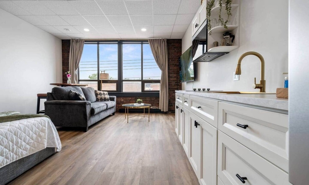 New Glasgow Apartment | Golden Hour @TheMillRowsSuites