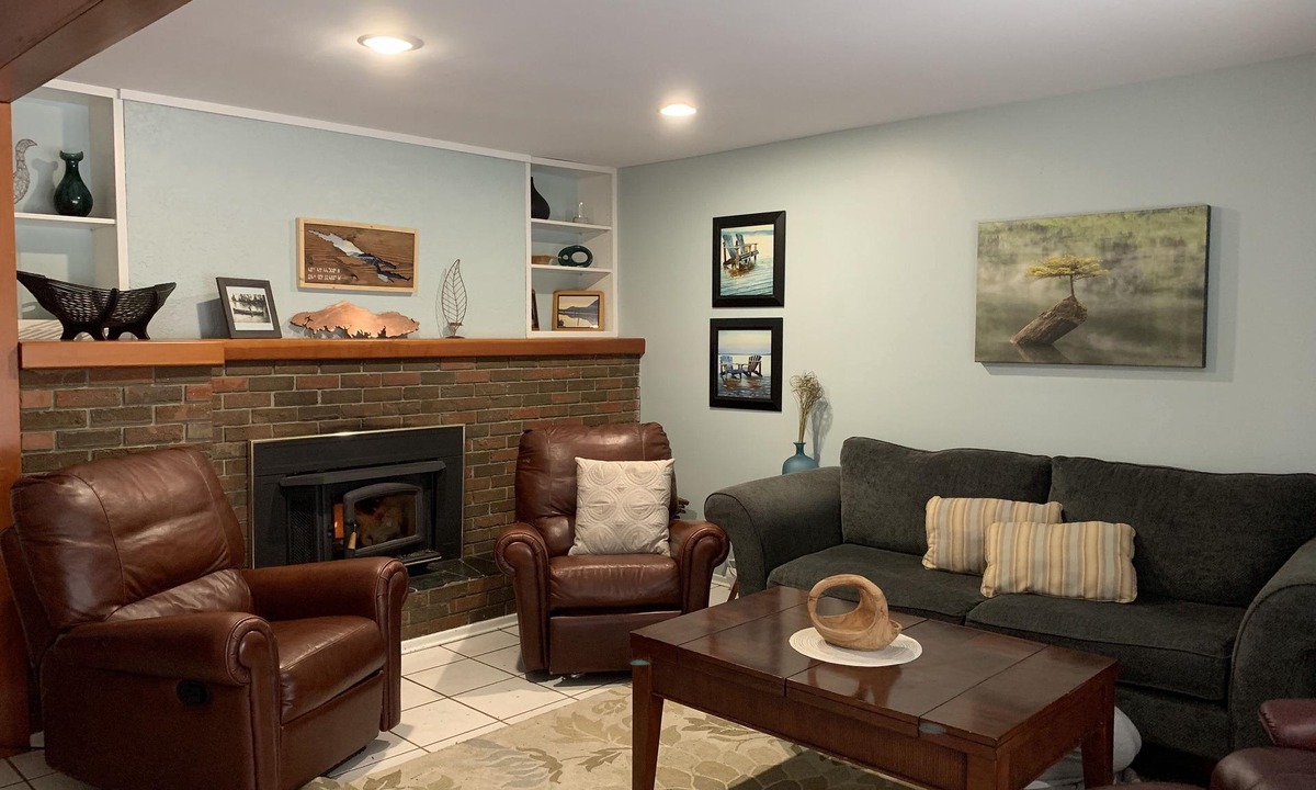 Youbou House | Gorgeous Chalet Style Lake house with four decks and huge dock.