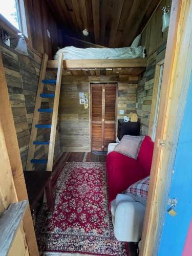Sliammon Ski Chalet | Gracies Grotto Cabin