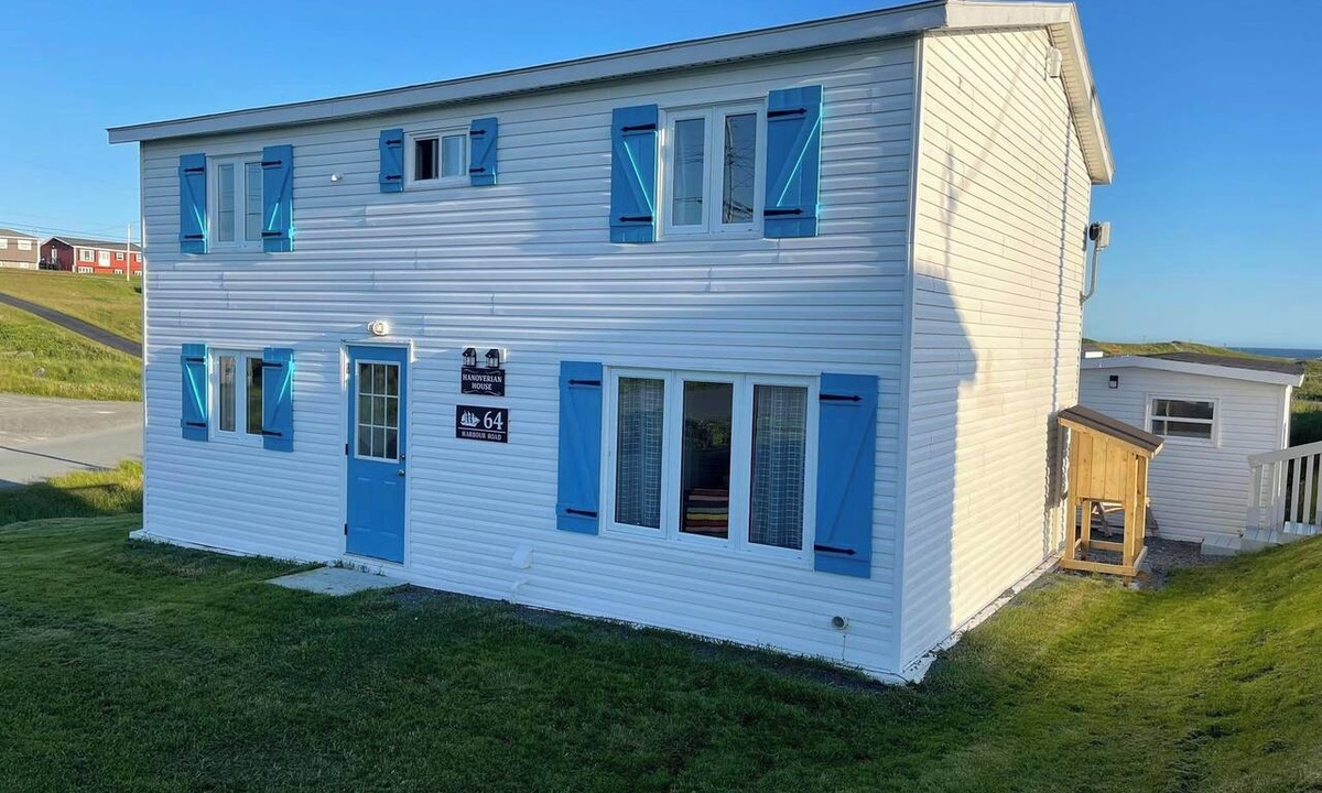 Portugal Cove South House | Hanoverian House in Portugal Cove South