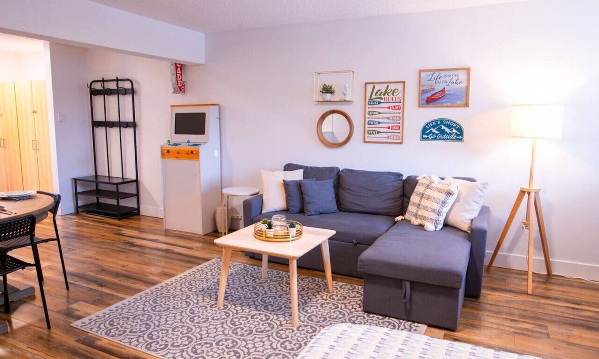 Harrison Hot Springs Condo | Harrison Lake Retreat Studio Suite