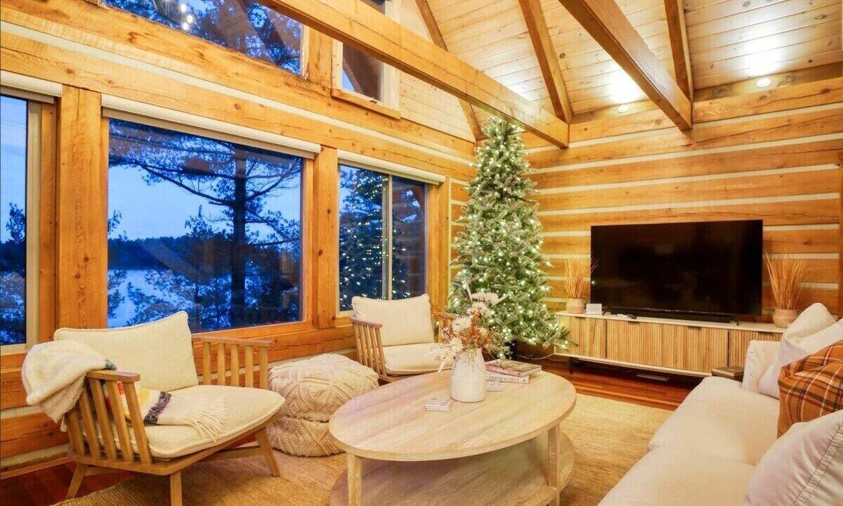 Parry Sound Cottage | Hemlock Hideaway Waterfront, Games Room, Hot Tub