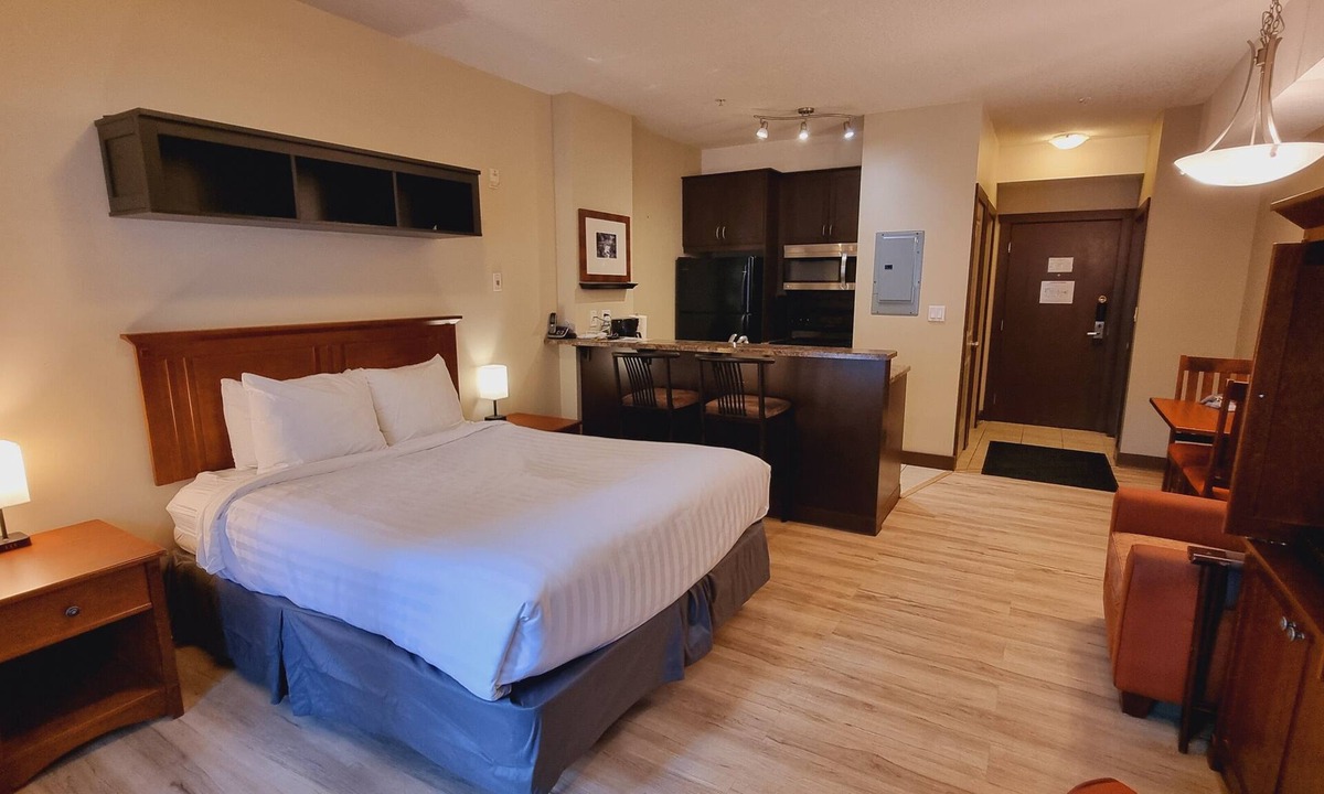 West Fernie Apartment | Hot Tub & Pool - Large Deck - Ground-Floor Studio