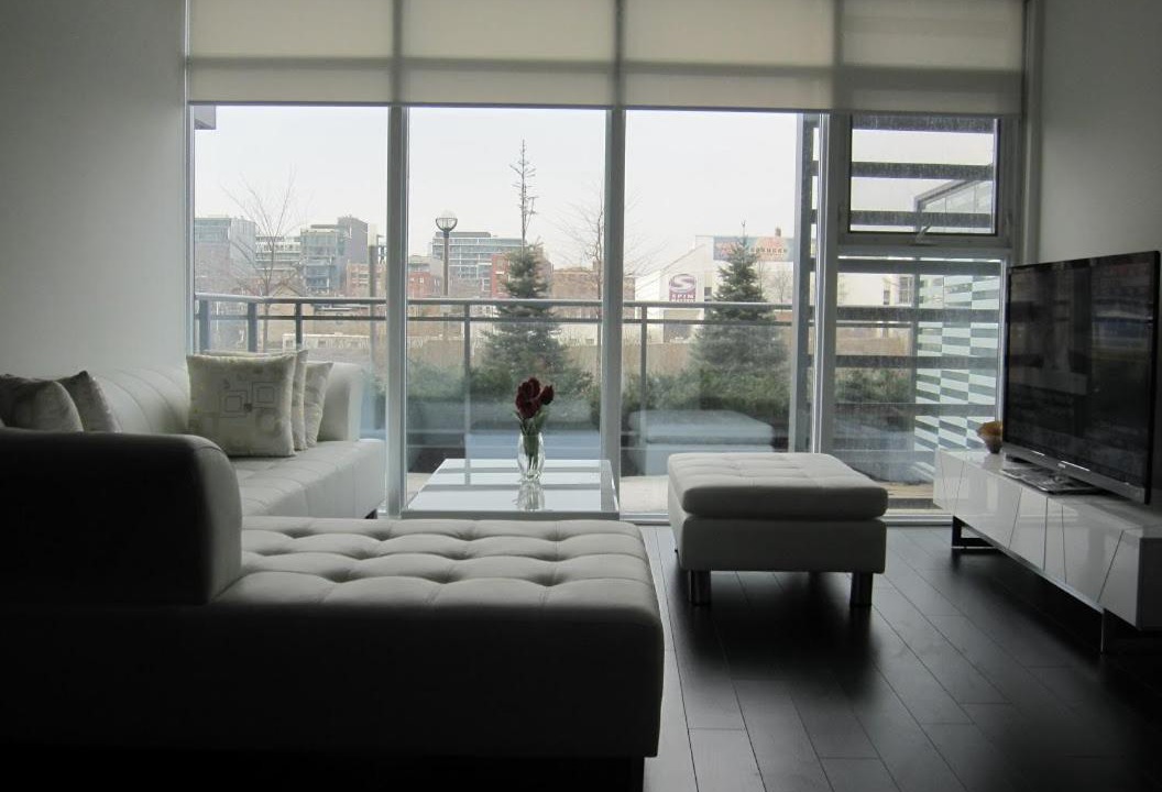 CityPlace House | HydeWest - Iceboat Terrace Furnished Townhome