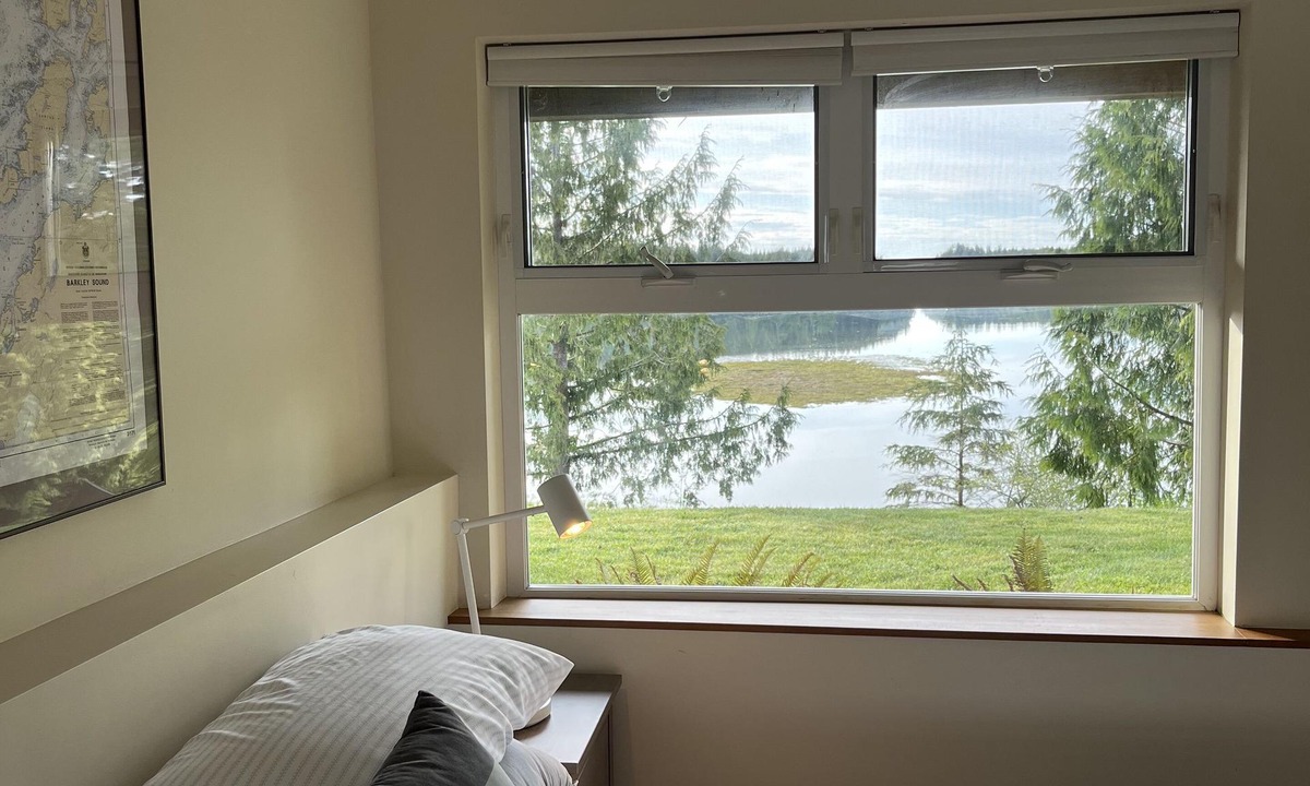 Ucluelet House | Inlet- home near Pacific Rim National Park