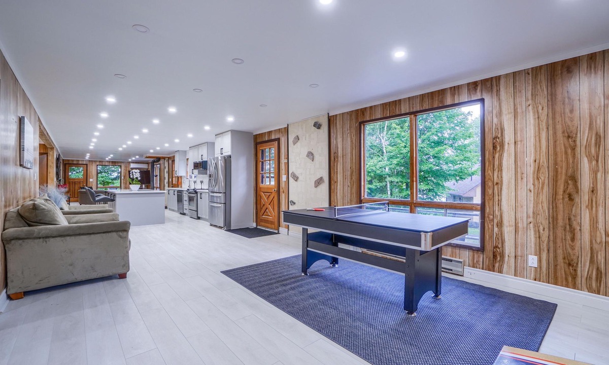 Coboconk Cottage | Kawartha Lakes Spacious Cottage - with many water activities!