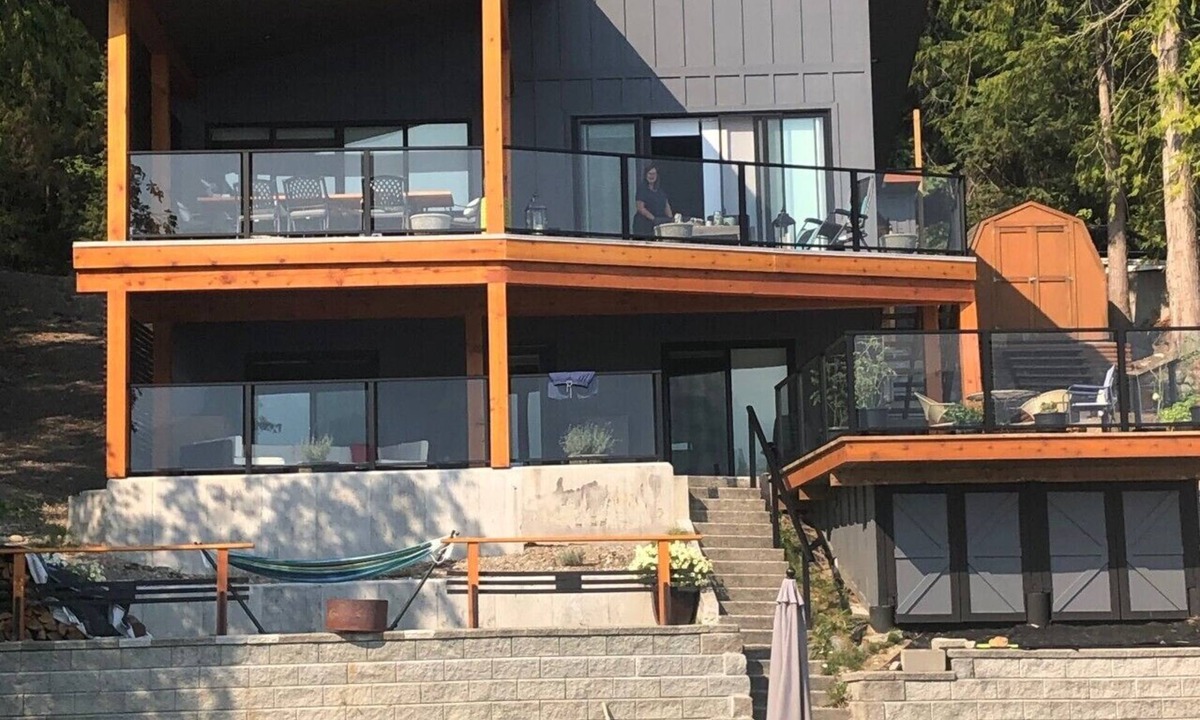 Christina Lake House | Lakeside Getaway at Christina Lake