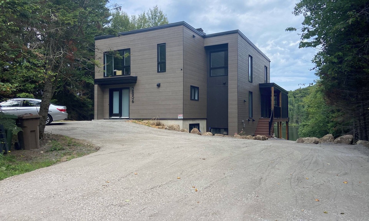 St-Adolphe-d'Howard Ski Chalet | Large chalet ideal for enjoying nature's calm and family fun