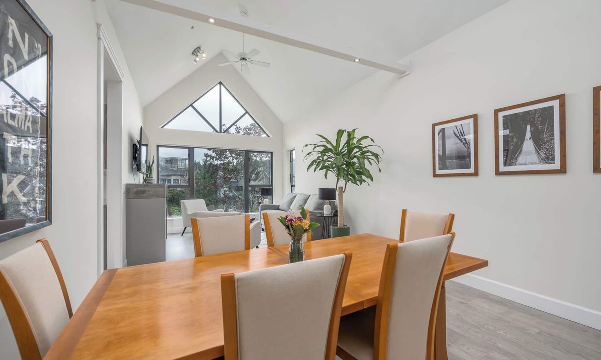 Central Lonsdale Apartment | Live the North Shore dream in this mountain-view penthouse!
