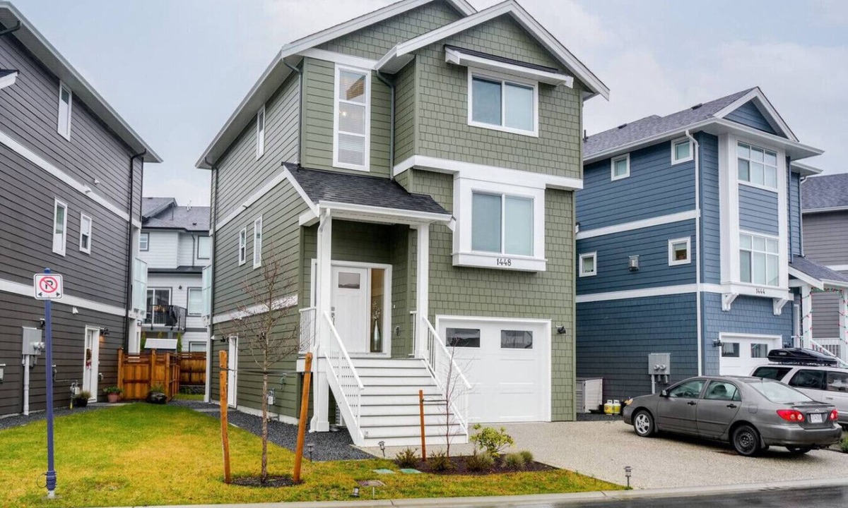 Langford House | Lovely Home in Victoria, BC