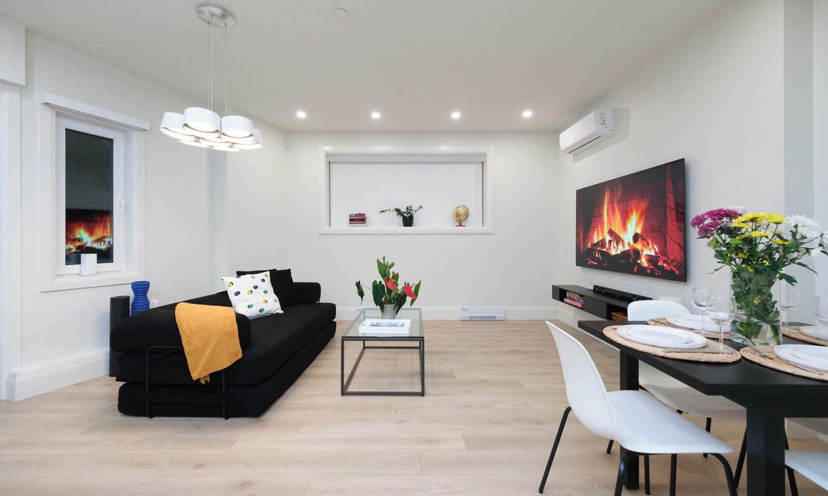 Fairview Apartment | Luxury Passive House w/Private Patio in Vancouver