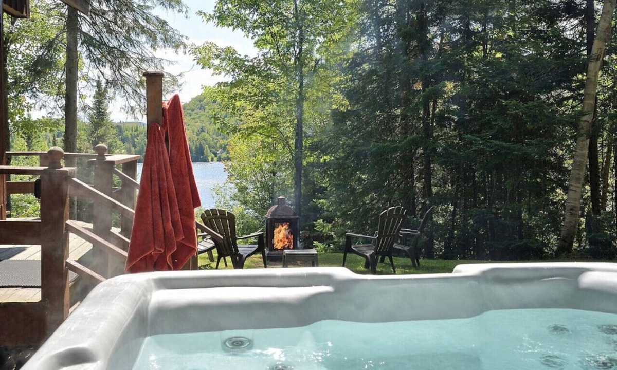 Sainte-Lucie-des-Laurentides House | Manoir des Pins - Spa privé, sauna et accès plage
