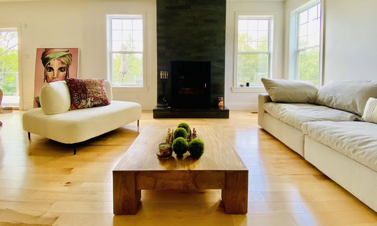 Saint-Sauveur House | Magnificent house on three floors access to the lake