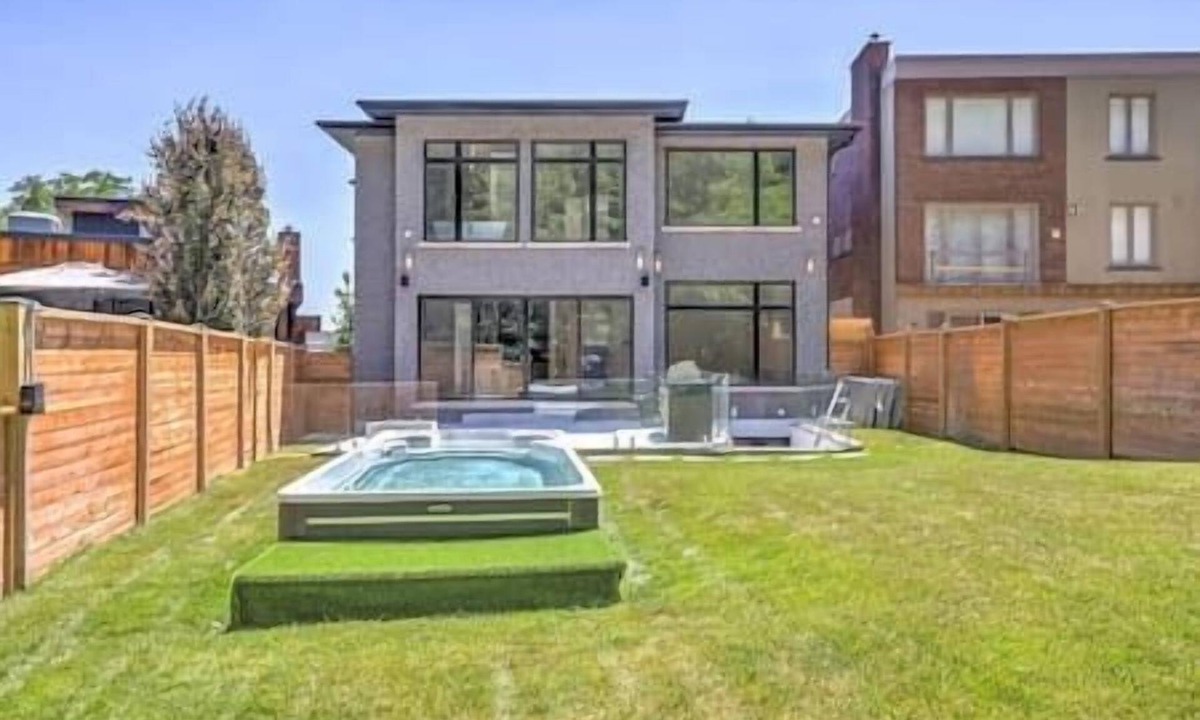 Etobicoke House | Mansion Newly Built Custom Design Never Lived In!