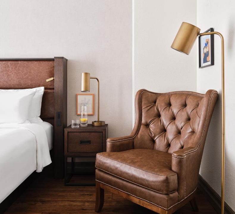 Byward Market - Parliament Hill Hotel | Metcalfe Hotel Ottawa by Gray Collection