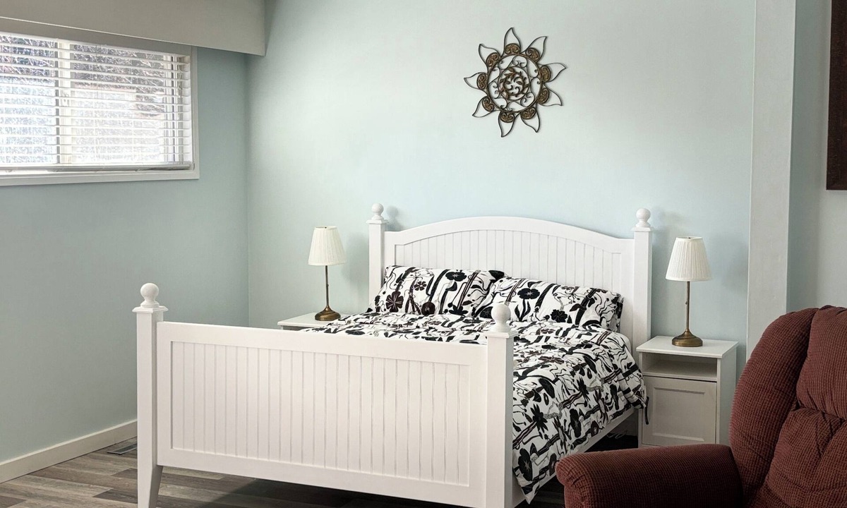 Midway House | Midway RiverHaus - Charming upstairs with views of river and mountains.
