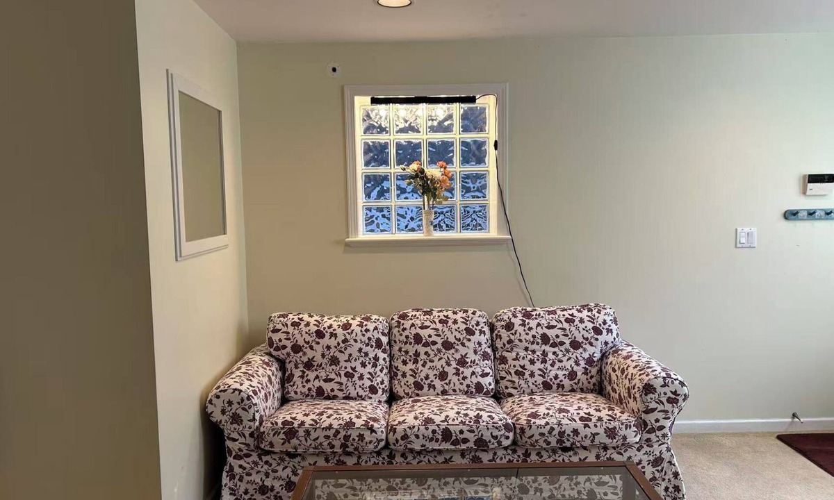 Arbutus Ridge Apartment | Modern 2 Bedroom Garden Suite in Serene Vancouver Neighbourhood