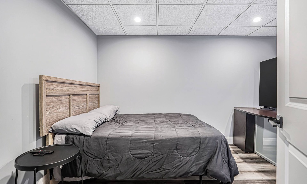 Port Elgin House | Modern Oasis in Beach Town