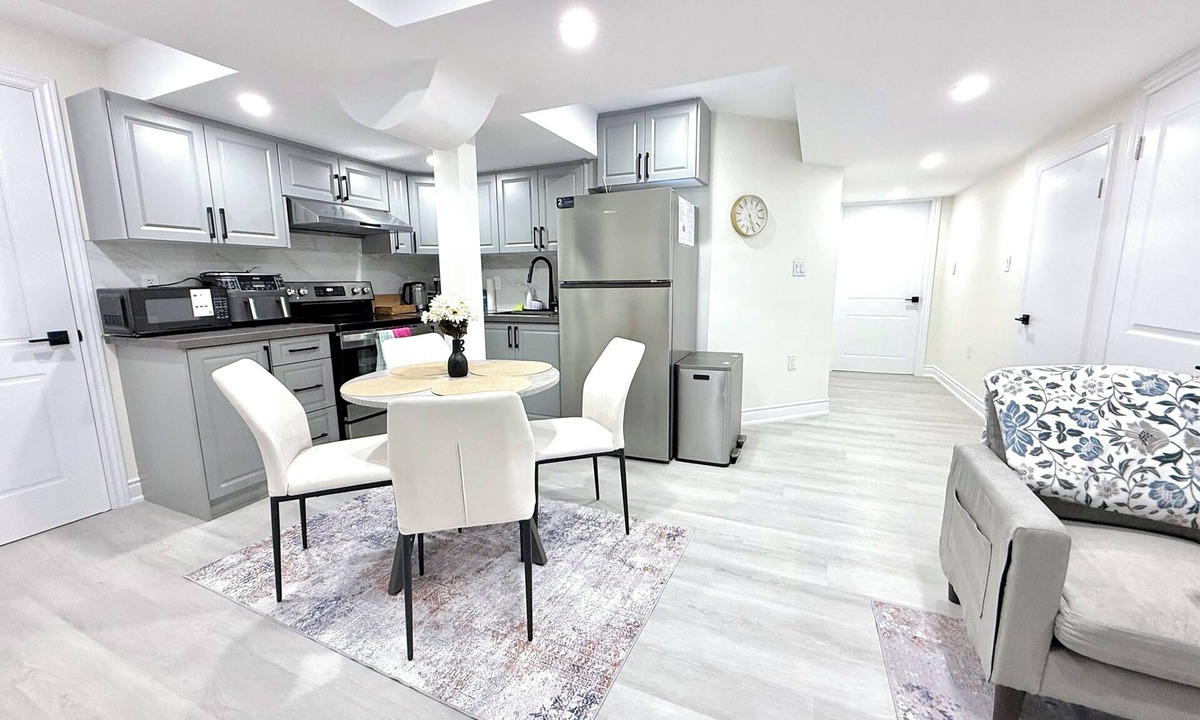 Woodstock Apartment | Modern Private 2-Bedroom Suite/Apartment