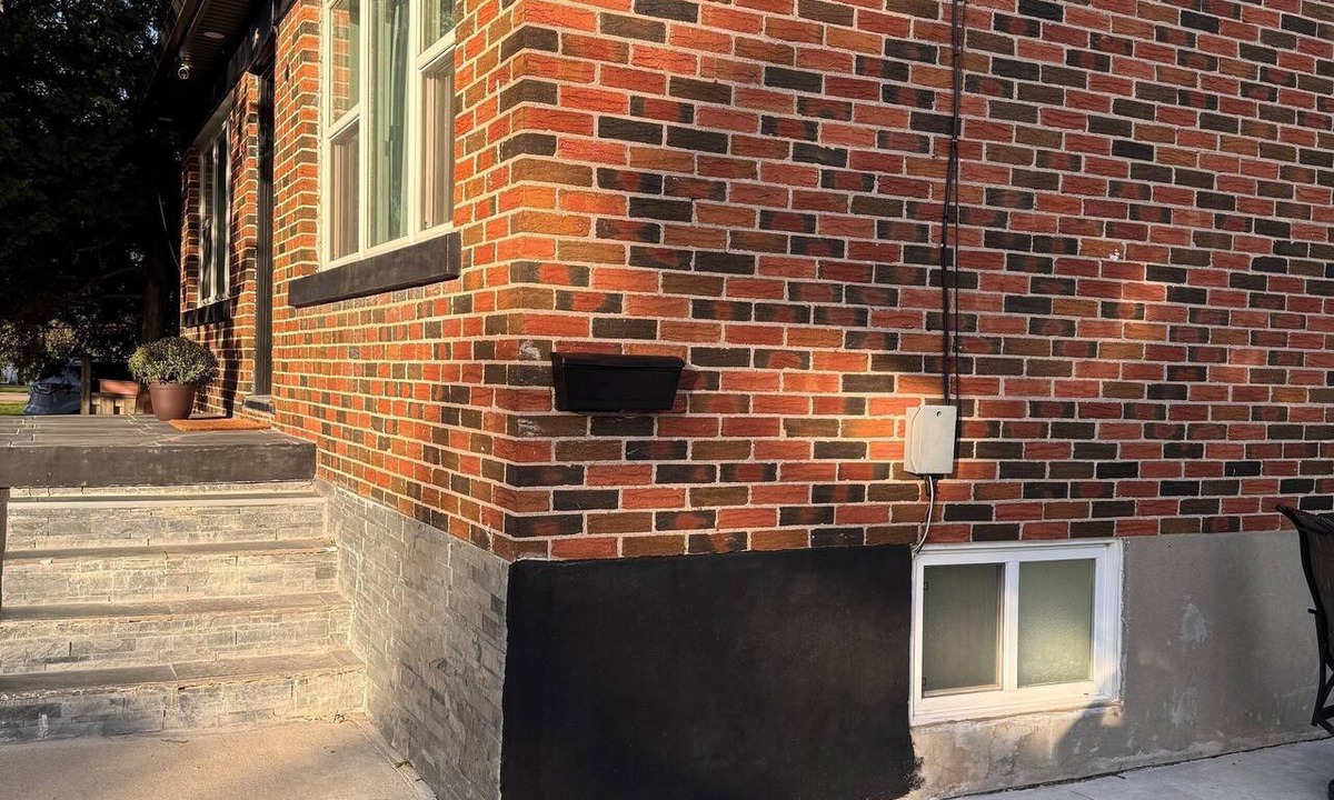 Guelph Apartment | Modern Private 2-BR Guest Suite l Free Parking I Self Check in!