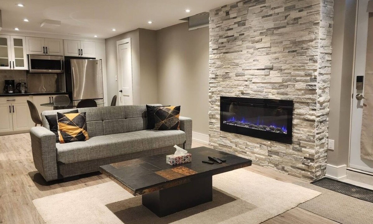 Oakville House | Modern Pvt 1 BDR Suite | Sleeps 4 | Pvt Entry | Near GO station | Free Parking