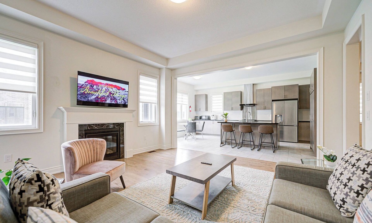 Richmond Hill Boat Rental | Modern Spacious Luxury detached-House new in RH