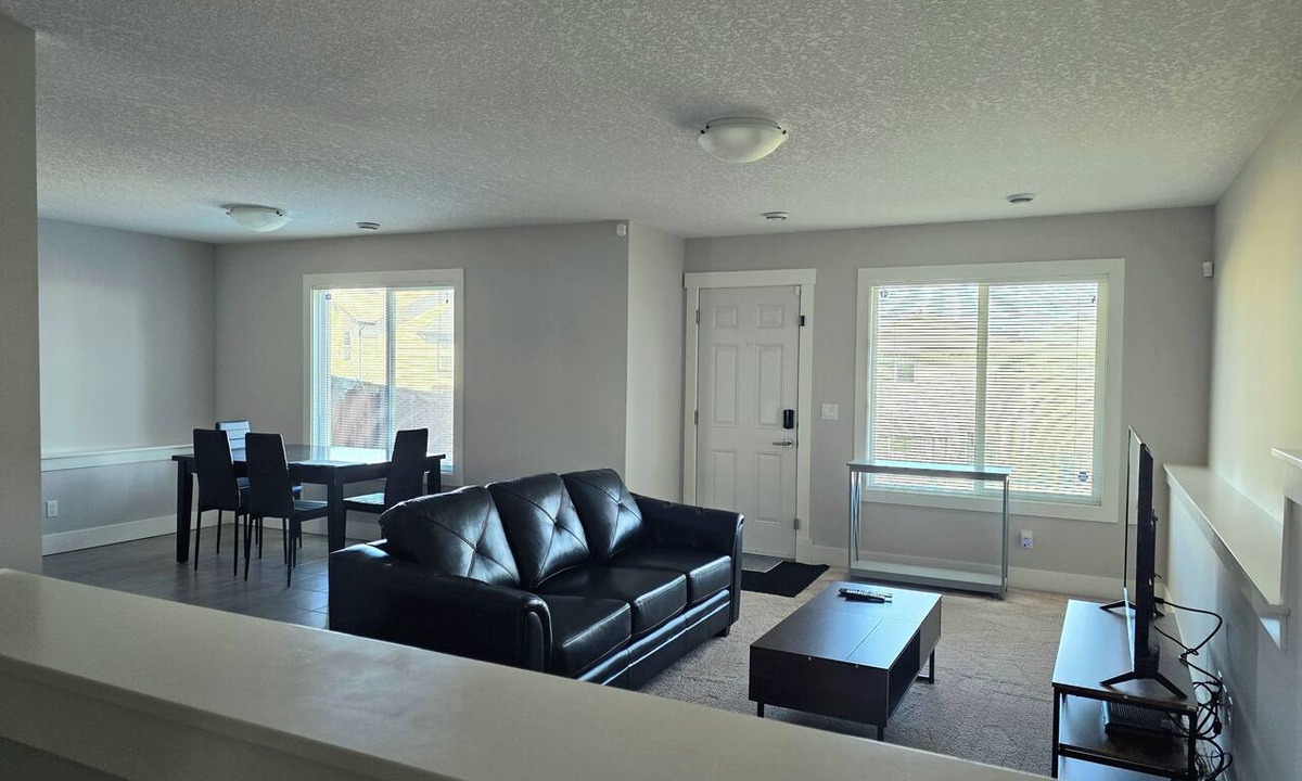 Sage Hill House | Modern Walkout Suite with Private Entry and Self Check-In, North West Calgary