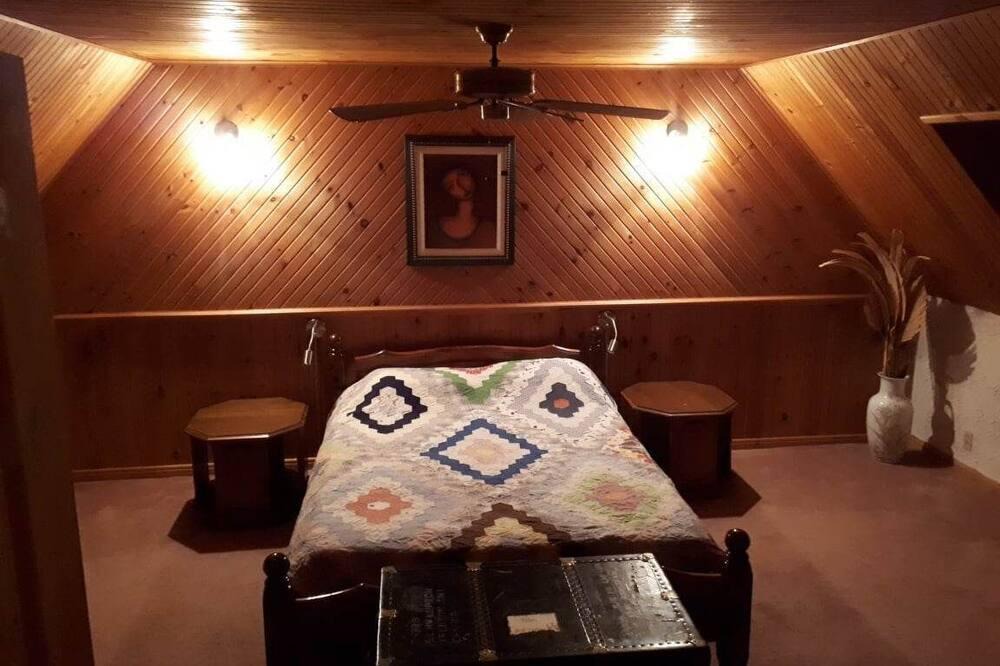 Montcalm Ski Chalet | Montcalm Canadian Chalet