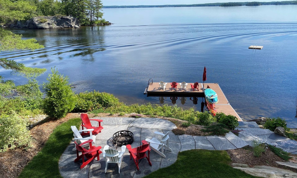 Gravenhurst Cottage | Muskoka lakefront cottage for families, on the "Big Three"!