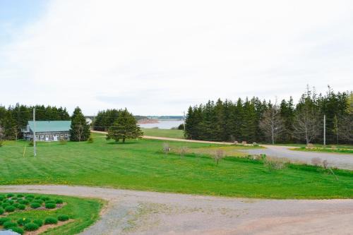 Little Pond Hotel | Ned's Landing at Spry Point