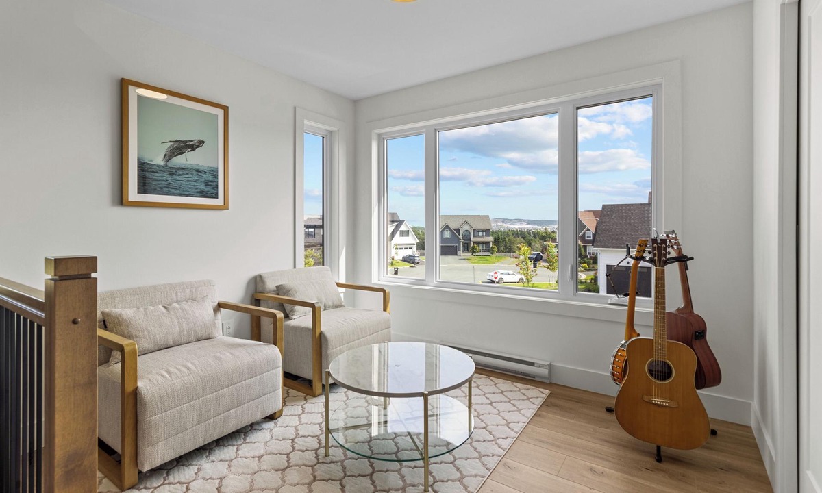 St. John's House | NEW Golfers Dream Modern Patio King Bed